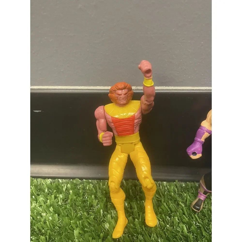 Kylun & Wolverine X Men Action Figures Lot (2)‎ Vtg 1990s Toy Biz Marvel